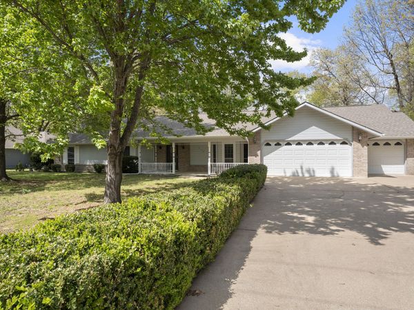 3112 Buffalo Lane , Grove, OK 74344