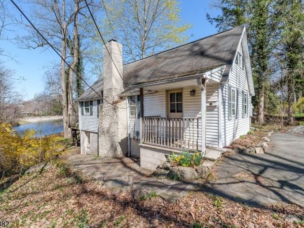 48 Lakeside Trl, Kinnelon, NJ 07405