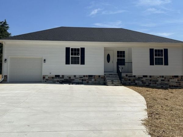 1113 Hurricane Rd , Tullahoma, TN 37388