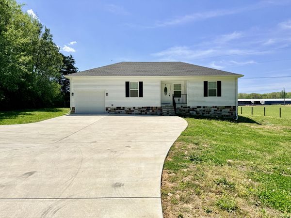 1113 Hurricane Rd, Tullahoma, TN 37388