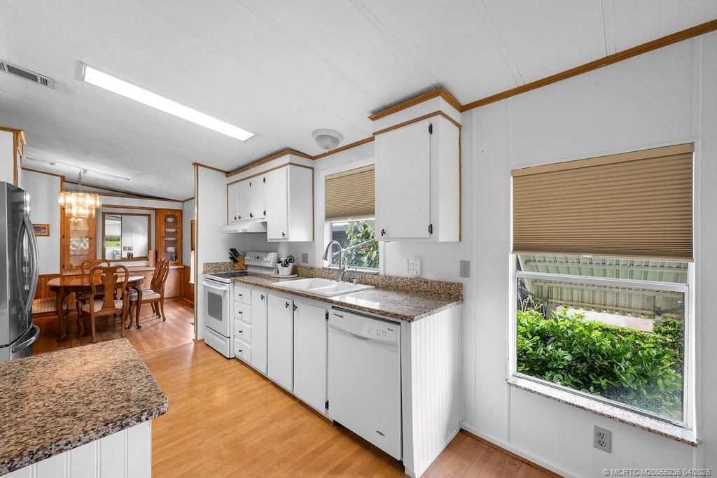 7894 SE Saratoga Drive, Hobe Sound, FL 33455 Photo