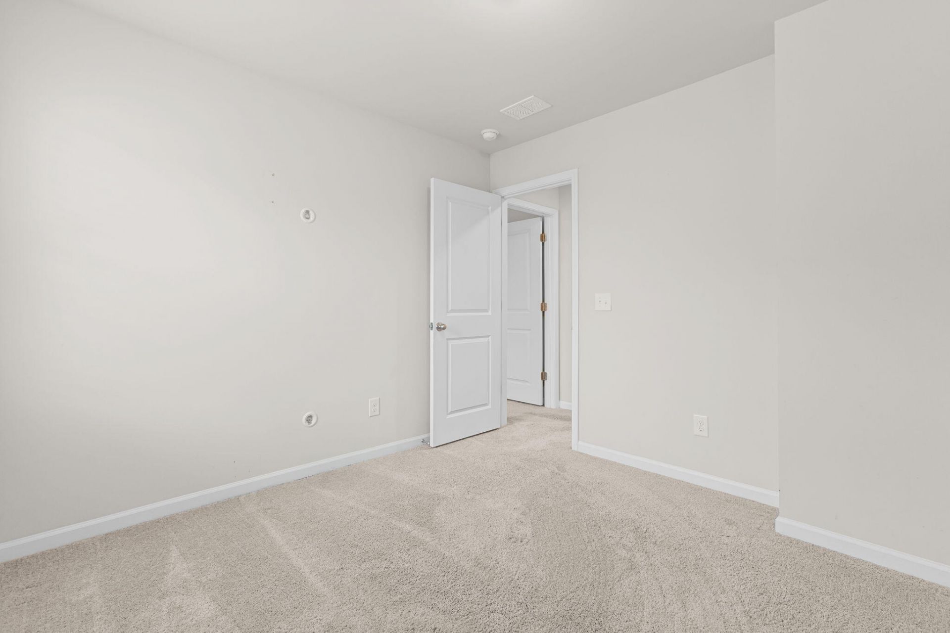 574 Mclernon Trace Photo 15