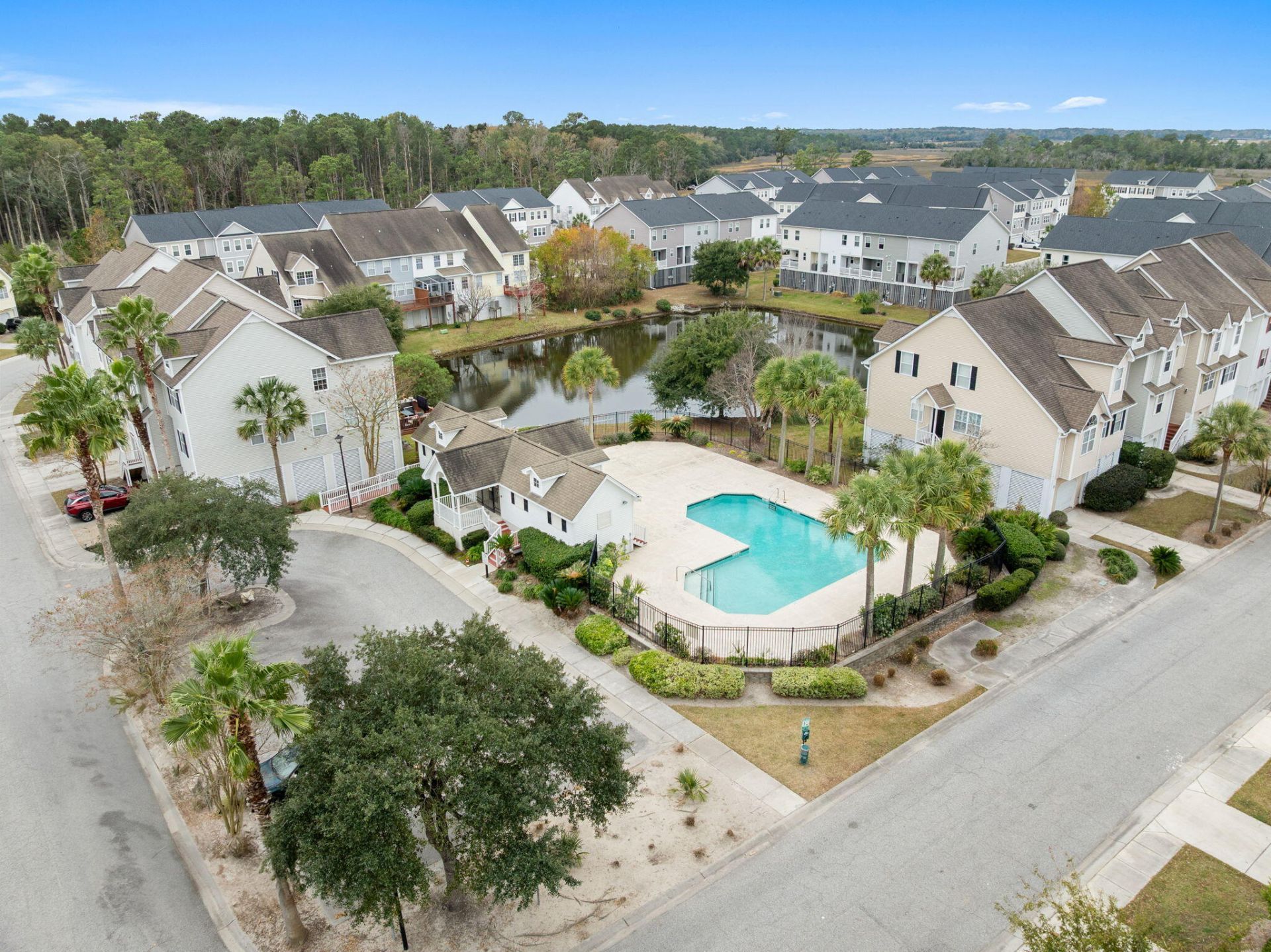 574 Mclernon Trace Photo 3