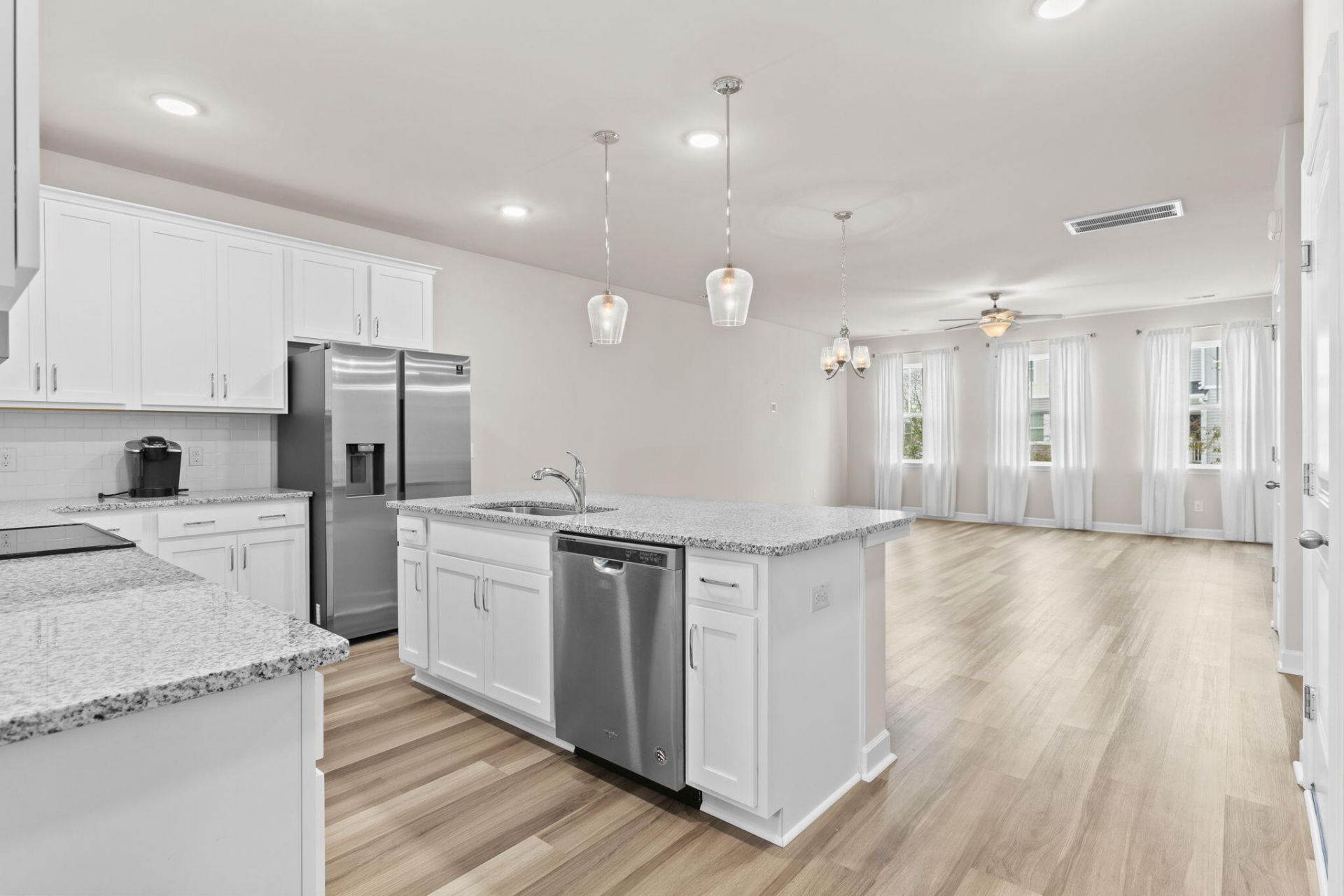 574 Mclernon Trace Photo 5