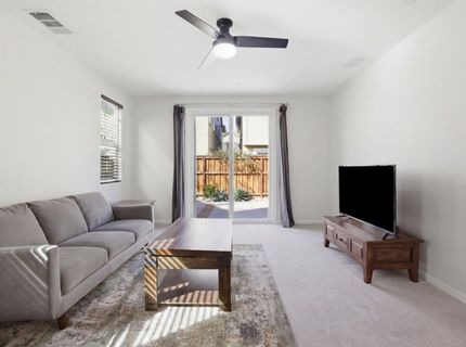 2069 Camino Real Way, Roseville, CA 95747 Photo