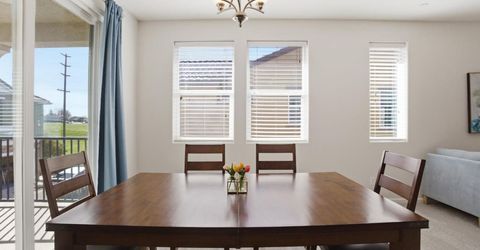 2069 Camino Real Way, Roseville, CA 95747 Photo