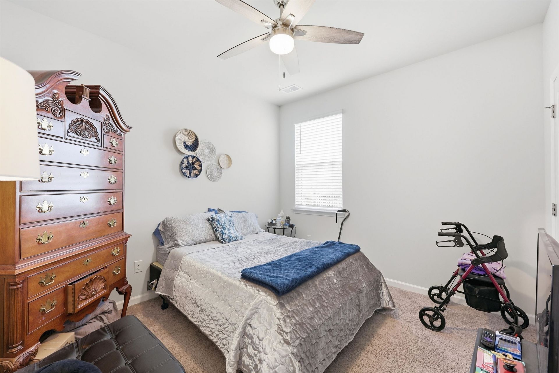 971 Irving Dr. Photo 12