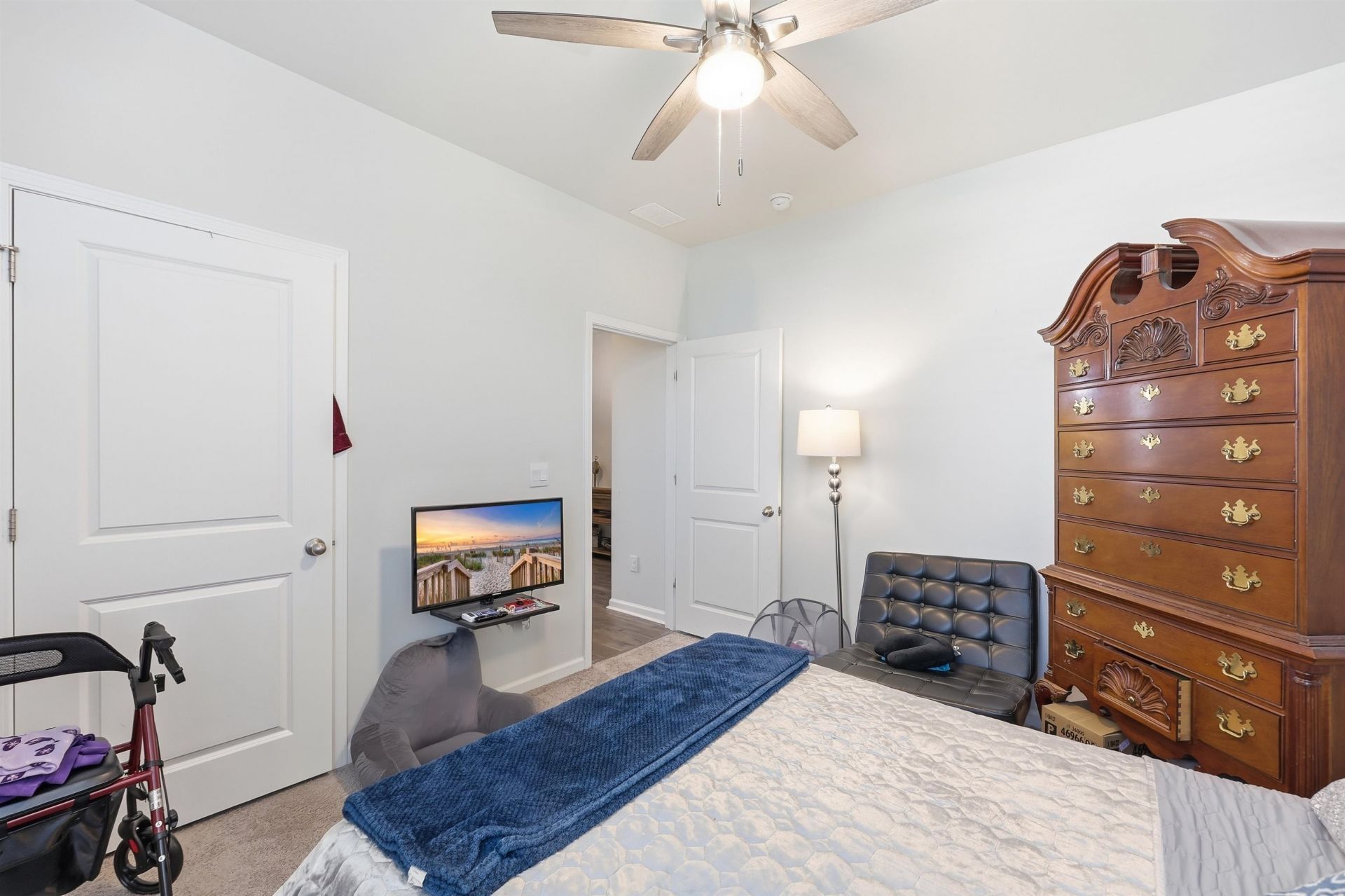 971 Irving Dr. Photo 13