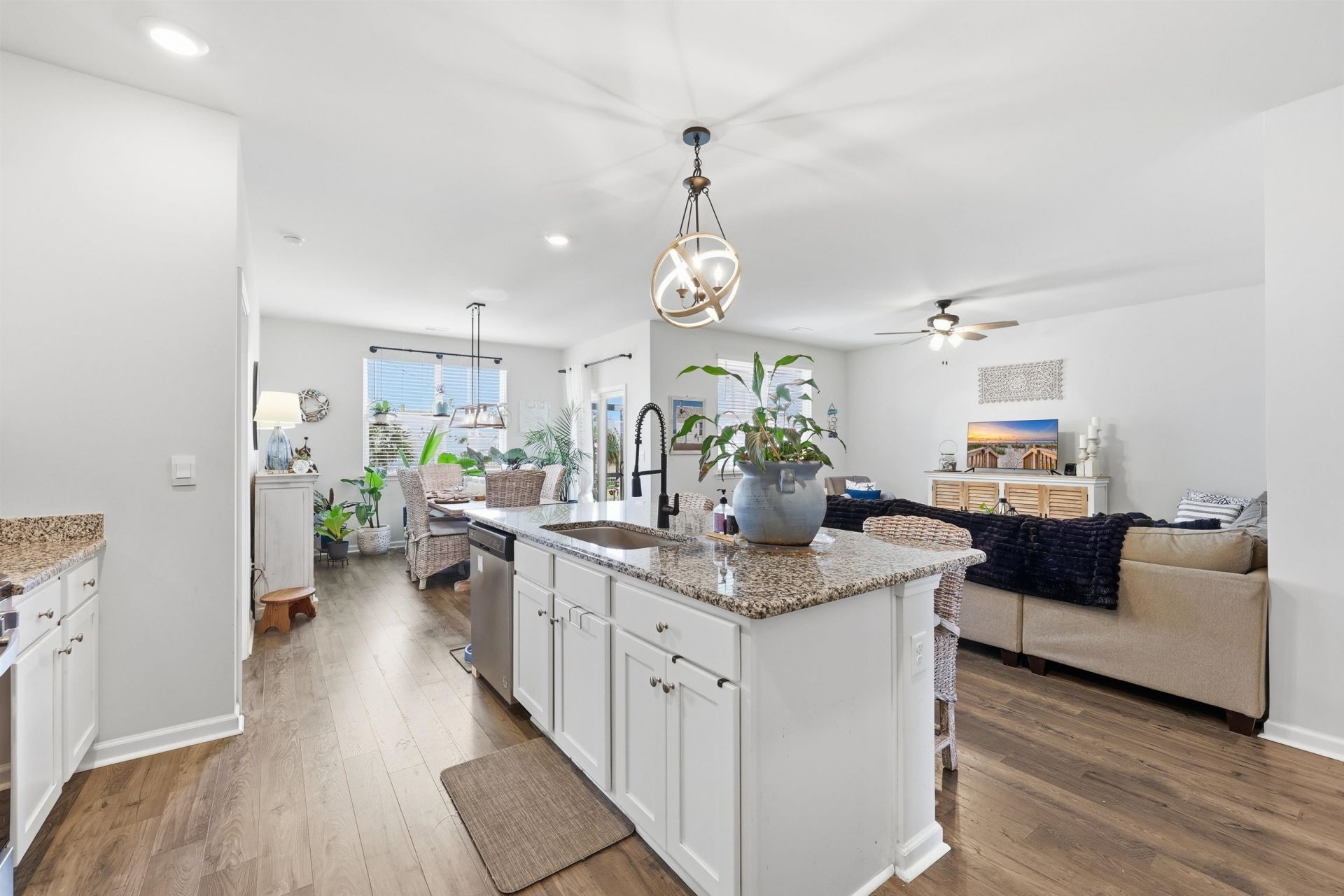 971 Irving Dr. Photo 19