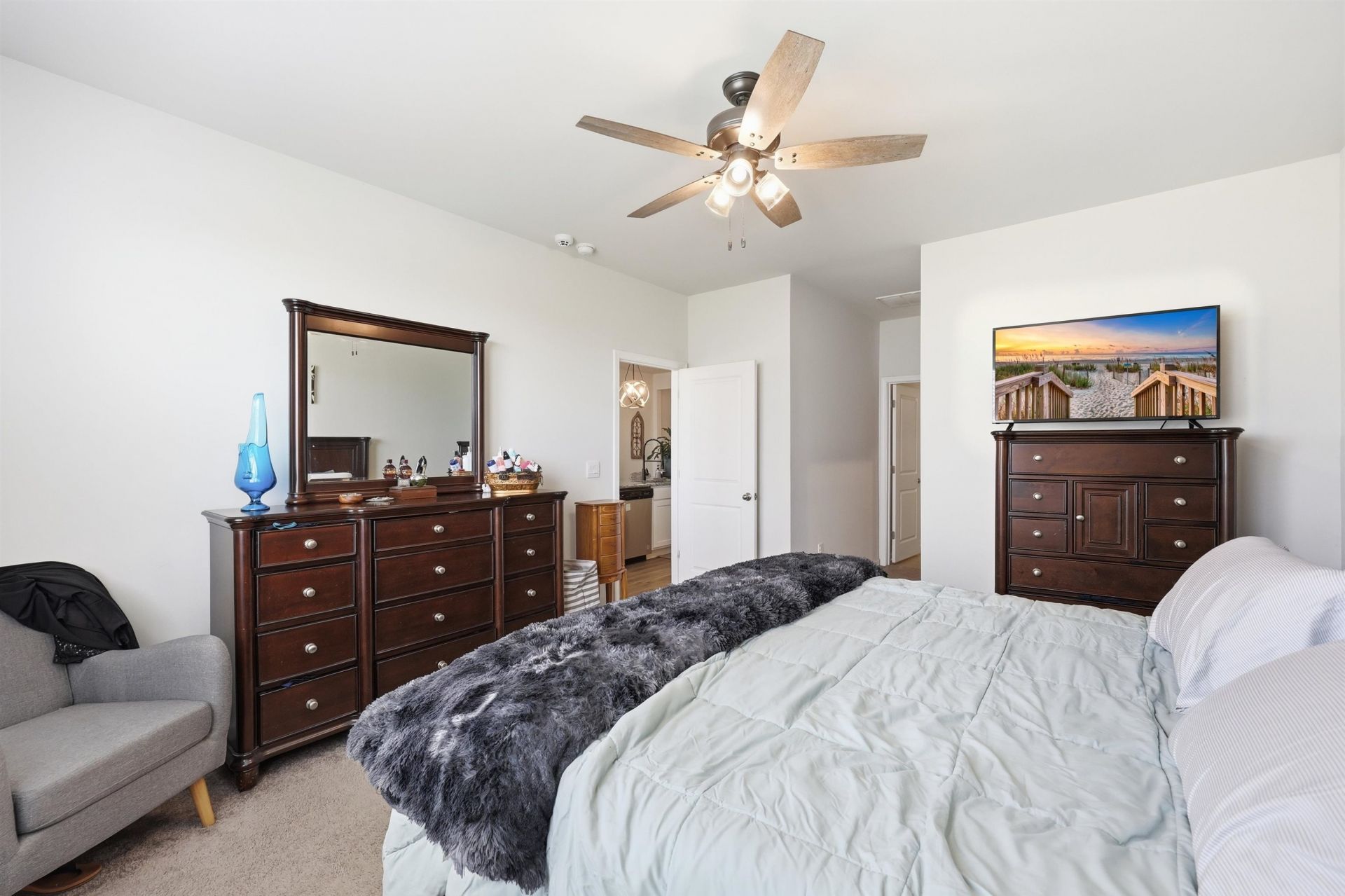 971 Irving Dr. Photo 32