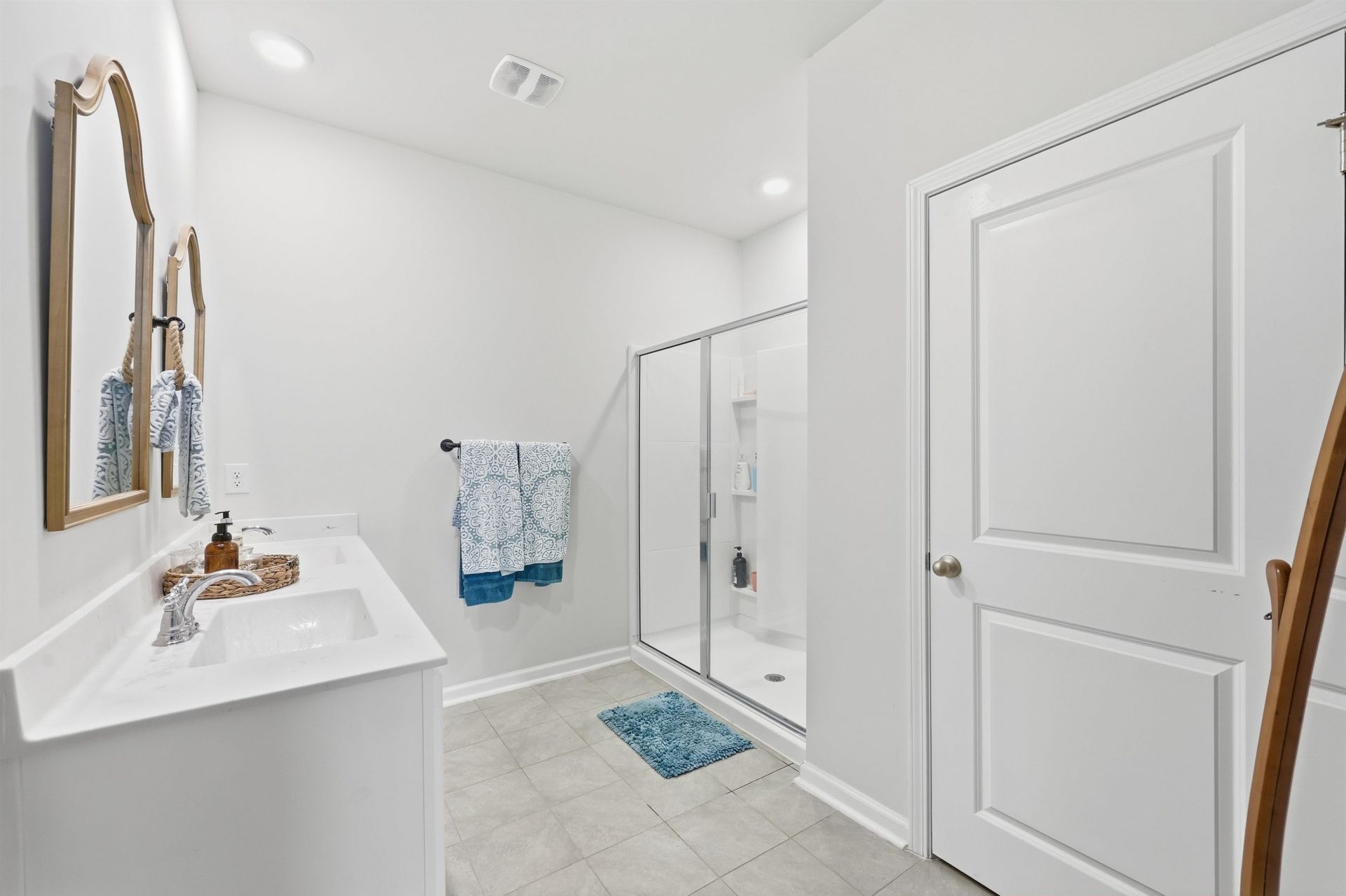 971 Irving Dr. Photo 37