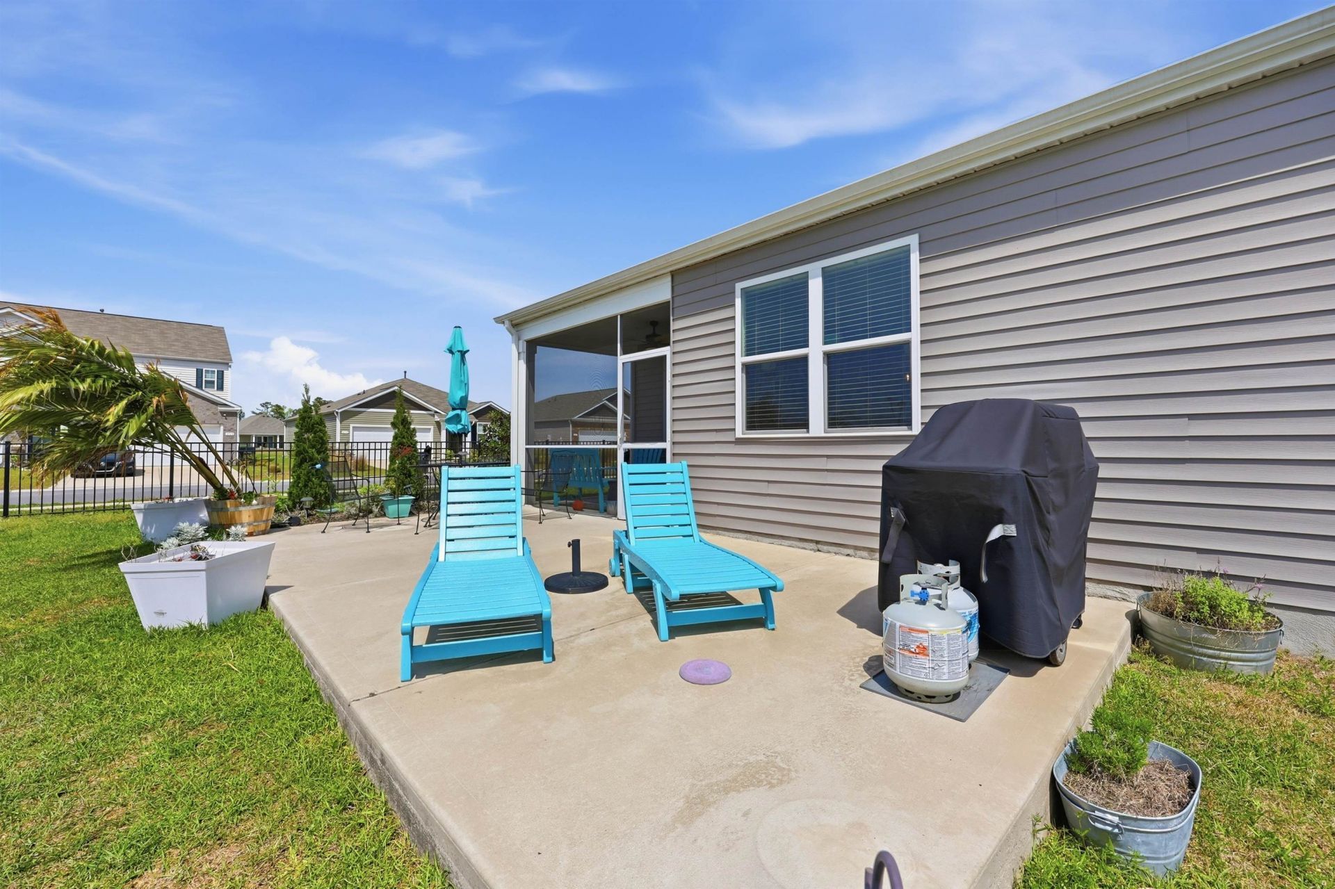 971 Irving Dr. Photo 43