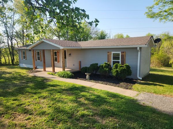 495 Gammons Ln, Hartsville, TN 37074