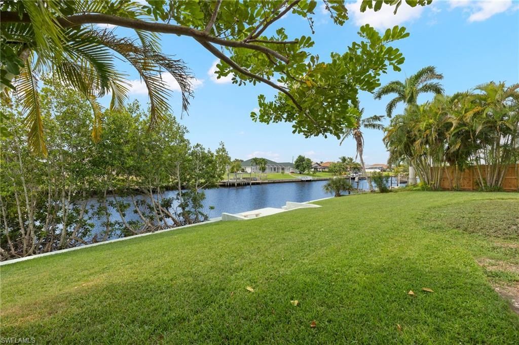 1504 SE 20th St, Cape Coral, FL 33990 Photo