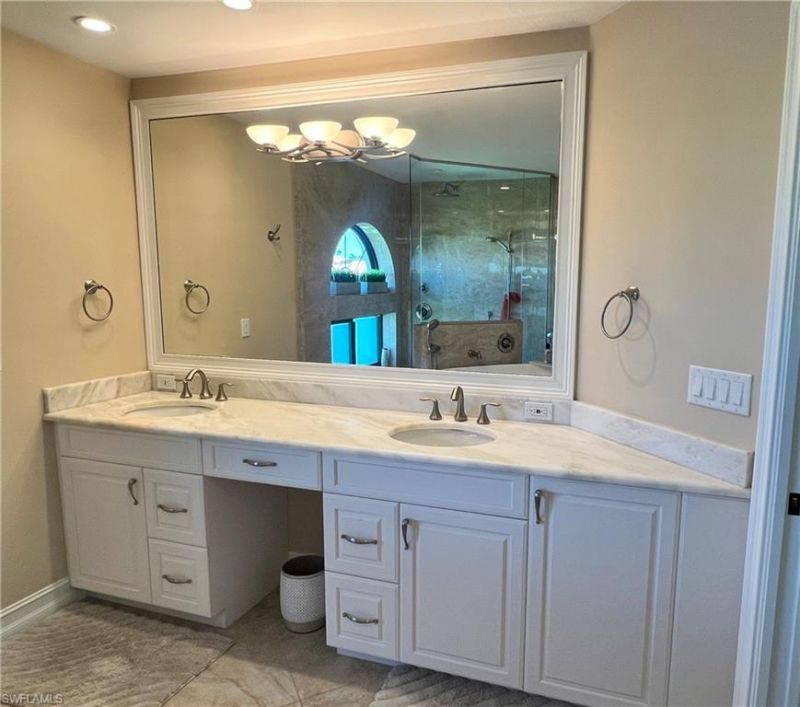 619 Beachwalk Cir, Unit I201, Naples, FL 34108 Photo