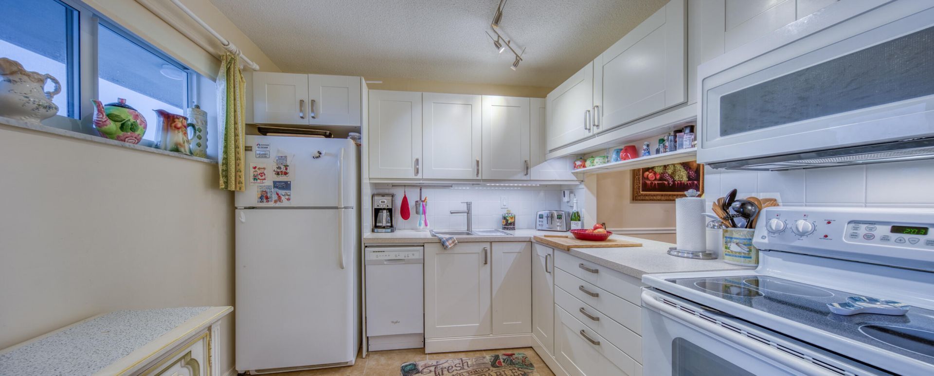 2728 N Garden Dr Drive N, Unit 413, Lake Worth, FL 33461 Photo