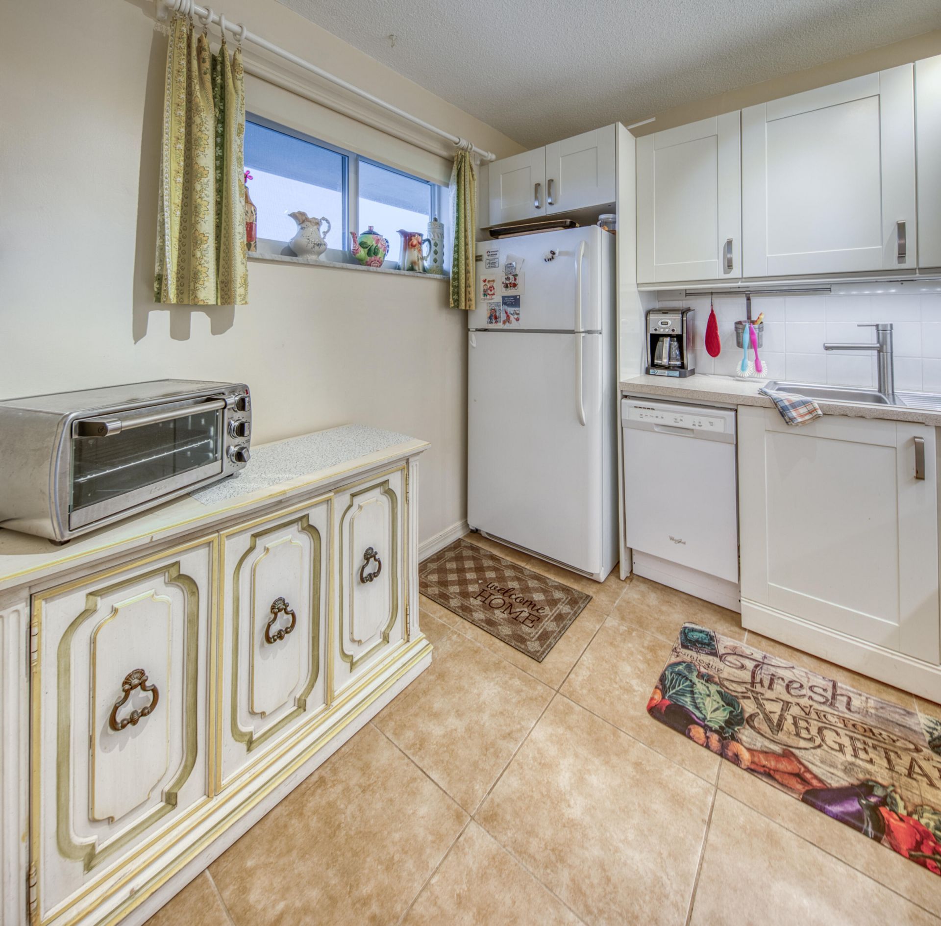 2728 N Garden Dr Drive N, Unit 413, Lake Worth, FL 33461 Photo