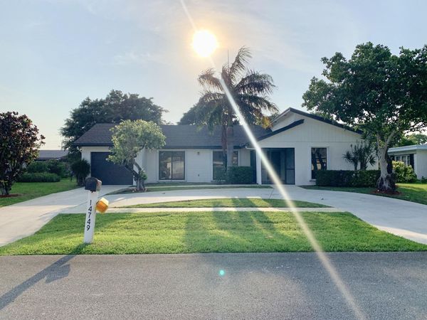 14749 Wood Lodge Lane, Delray Beach, FL 33484