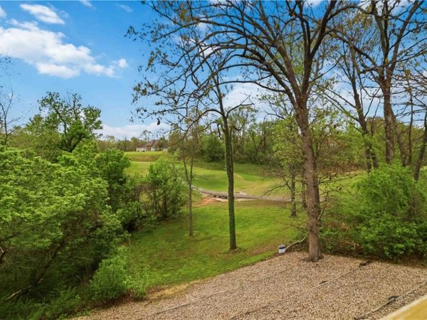 21 Burnmouth Lane, Bella Vista, AR 72715