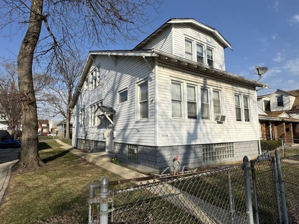 10136 S Union Avenue , Chicago, IL 60628