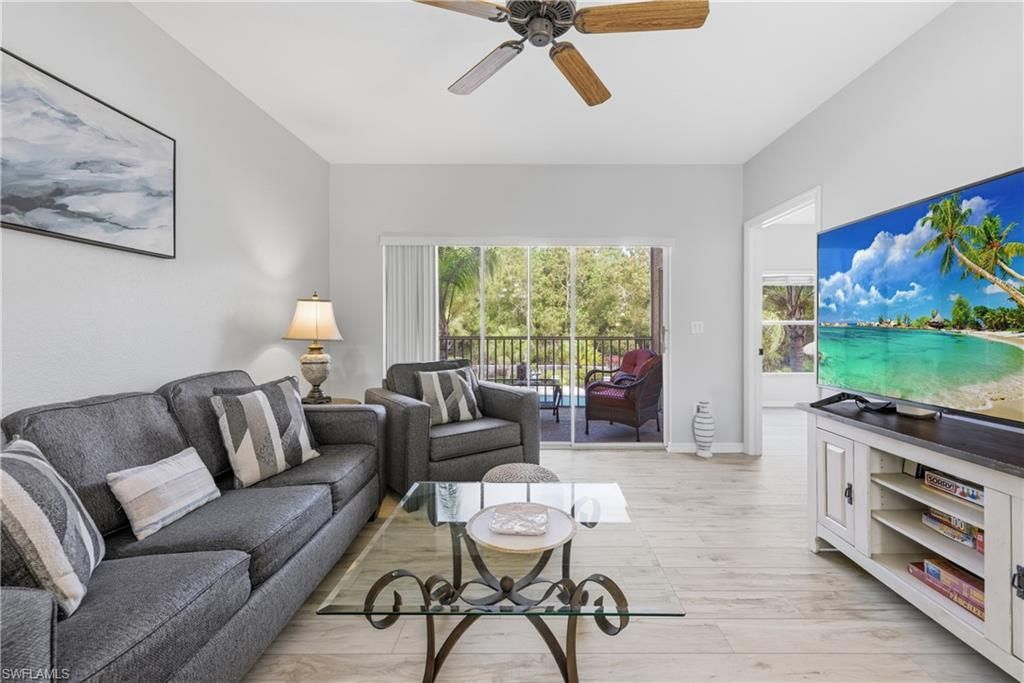 9175 Celeste Dr, Unit 204, Naples, FL 34113 Photo