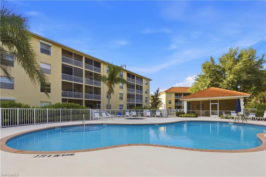 9175 Celeste Dr, Unit 204, Naples, FL 34113 Photo