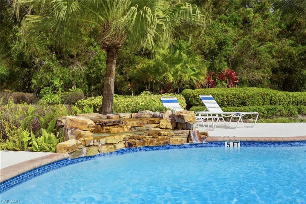 9175 Celeste Dr, Unit 204, Naples, FL 34113 Photo