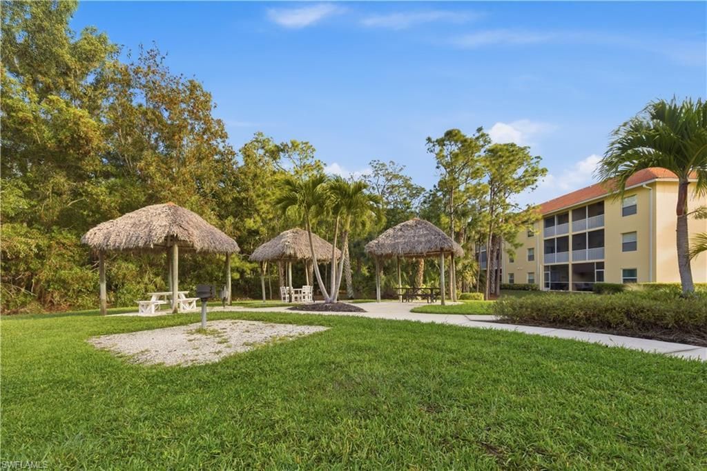 9175 Celeste Dr, Unit 204, Naples, FL 34113 Photo