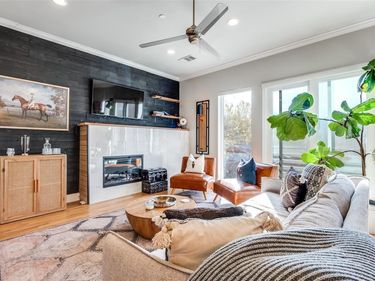 1262 N Prairie Avenue, Dallas, TX 75204