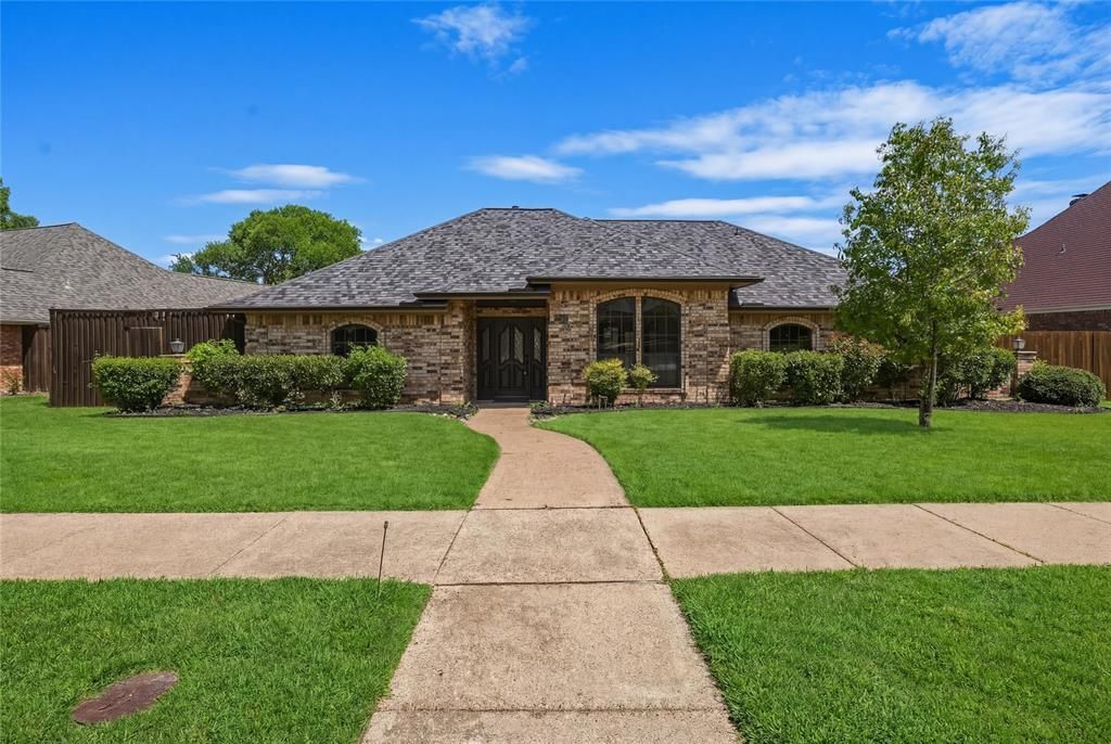 2226 Diamond Oaks Drive, Garland, TX 75044 Main Photo