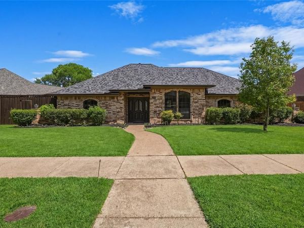 2226 Diamond Oaks Drive, Garland, TX 75044