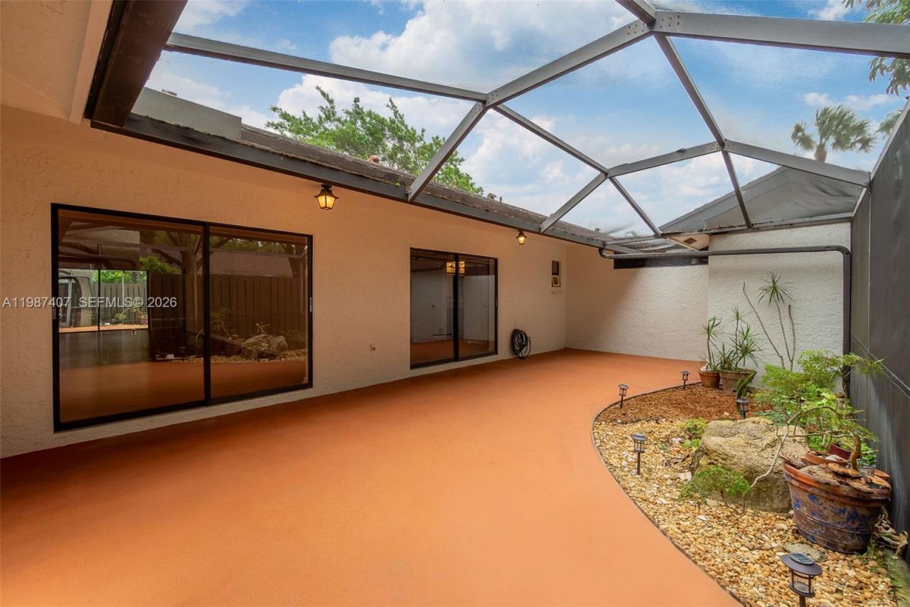 23318 SW 55th Way, Unit B, Boca Raton, FL 33433 Photo