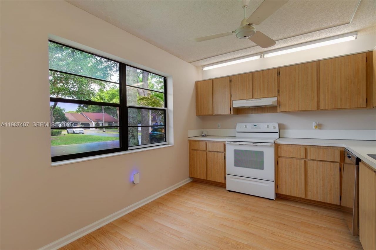 23318 SW 55th Way, Unit B, Boca Raton, FL 33433 Photo