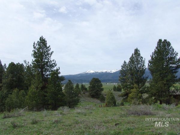 10848 Callender Road, Cascade, ID 83611