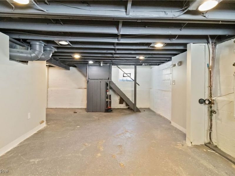 13409 Bartlett Avenue, Cleveland, OH 44120 Photo 26