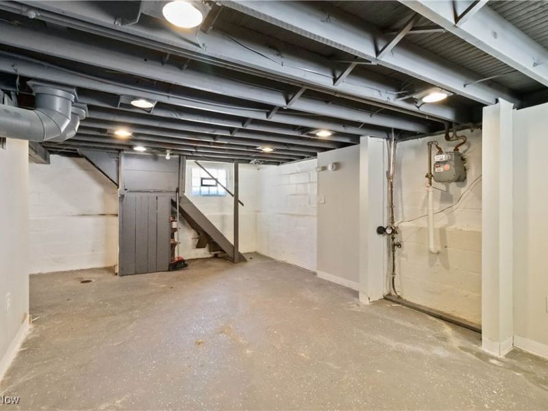 13409 Bartlett Avenue, Cleveland, OH 44120 Photo 27