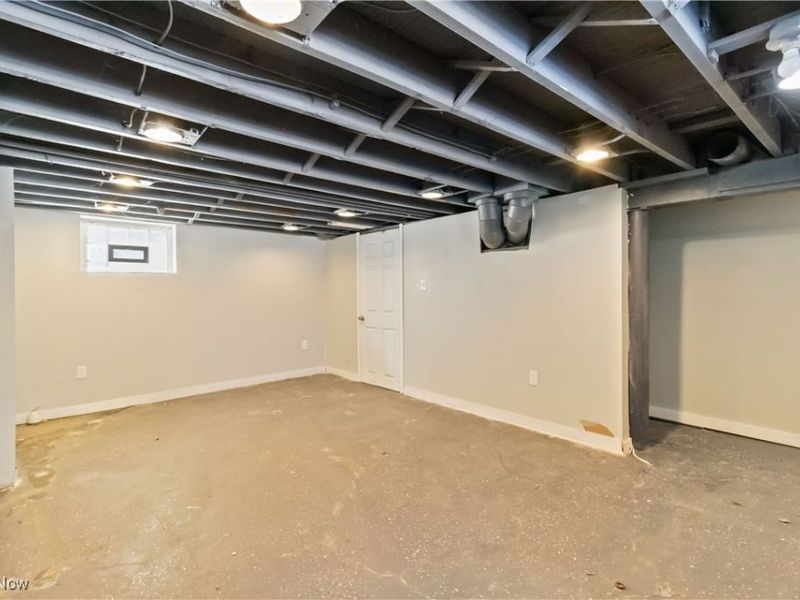 13409 Bartlett Avenue, Cleveland, OH 44120 Photo 28