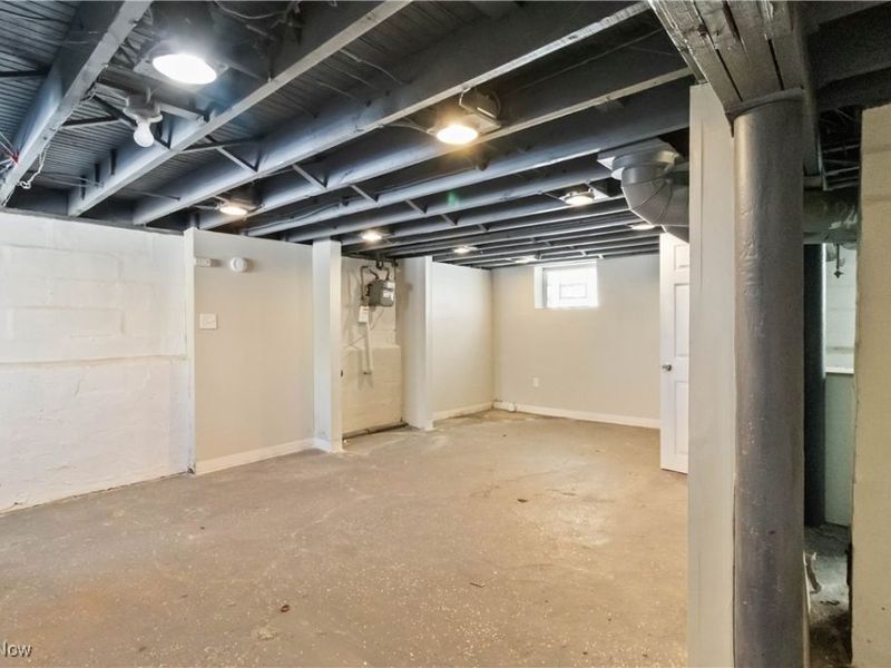 13409 Bartlett Avenue, Cleveland, OH 44120 Photo 30