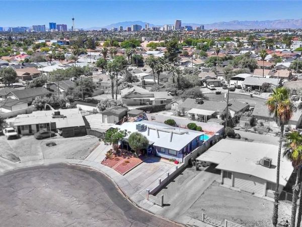 1529 Statz Court , Las Vegas, NV 89101