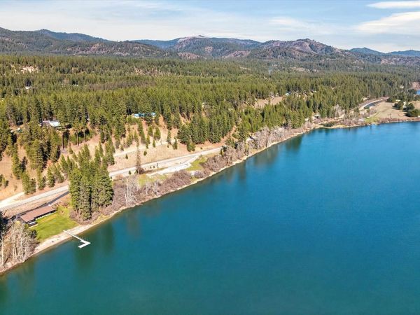 5223 S LeClerc Rd, Newport, WA 99156