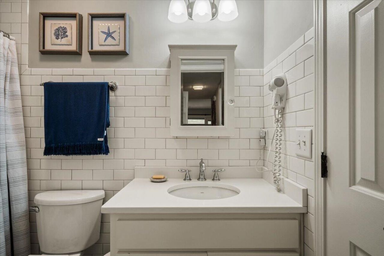 4707 Tennis Club Lane Photo 16