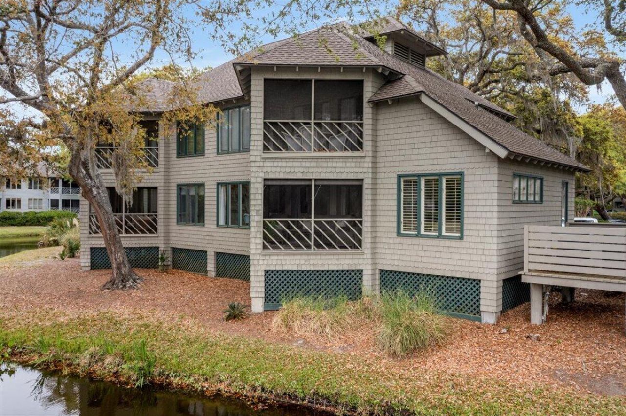 4707 Tennis Club Lane Photo 22