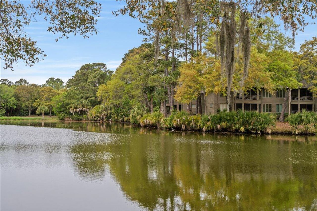 4707 Tennis Club Lane Photo 24