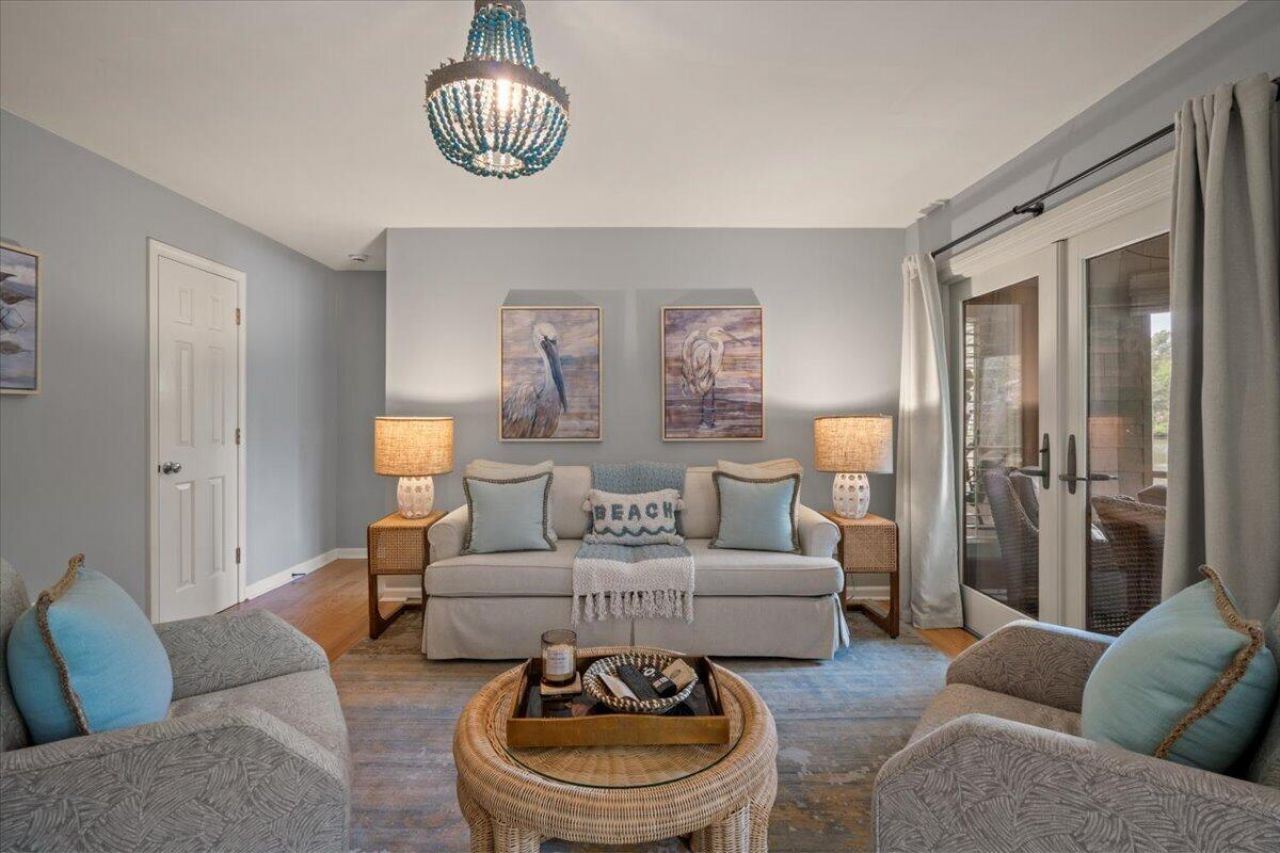 4707 Tennis Club Lane Photo 4