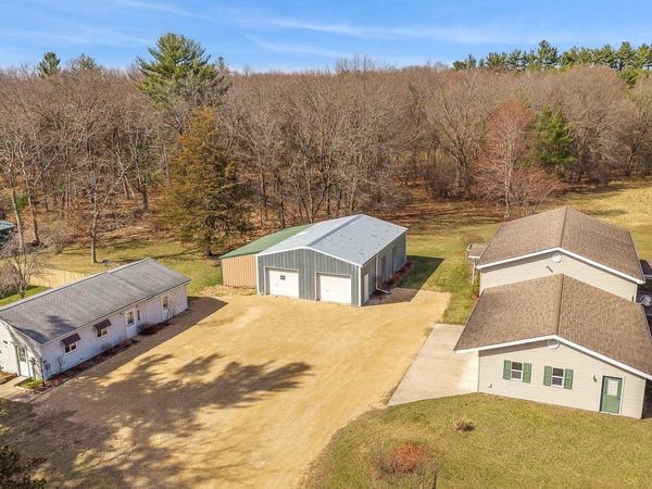 561 & 563 Underwood Avenue, Montello, WI 53949