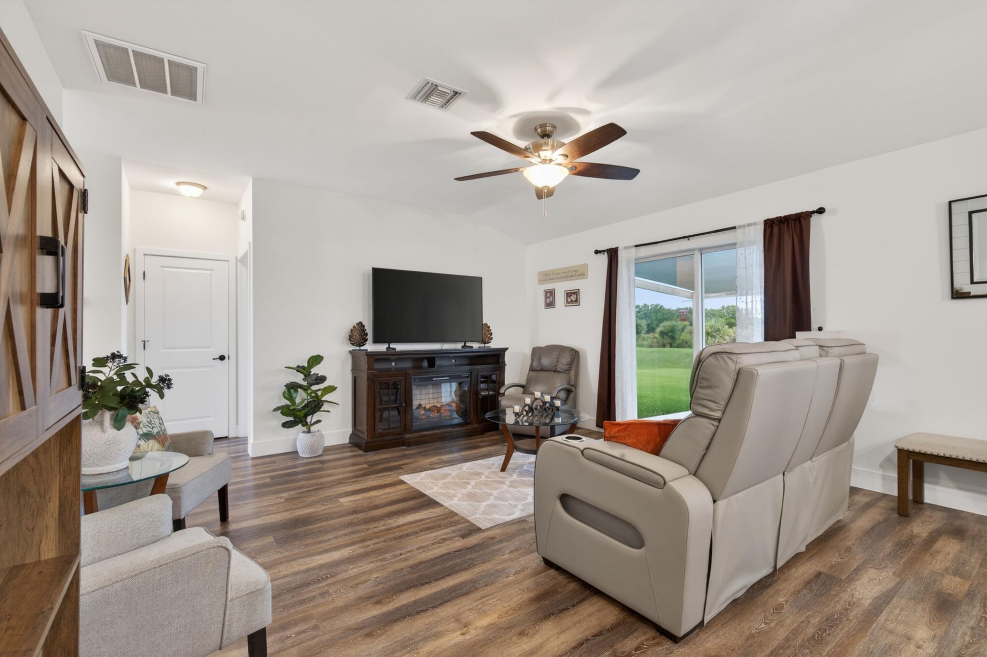 624 Woodmont Street, Sebring, FL 33876 Photo