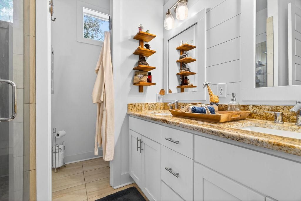 225 Clam Digger Loop Photo 25