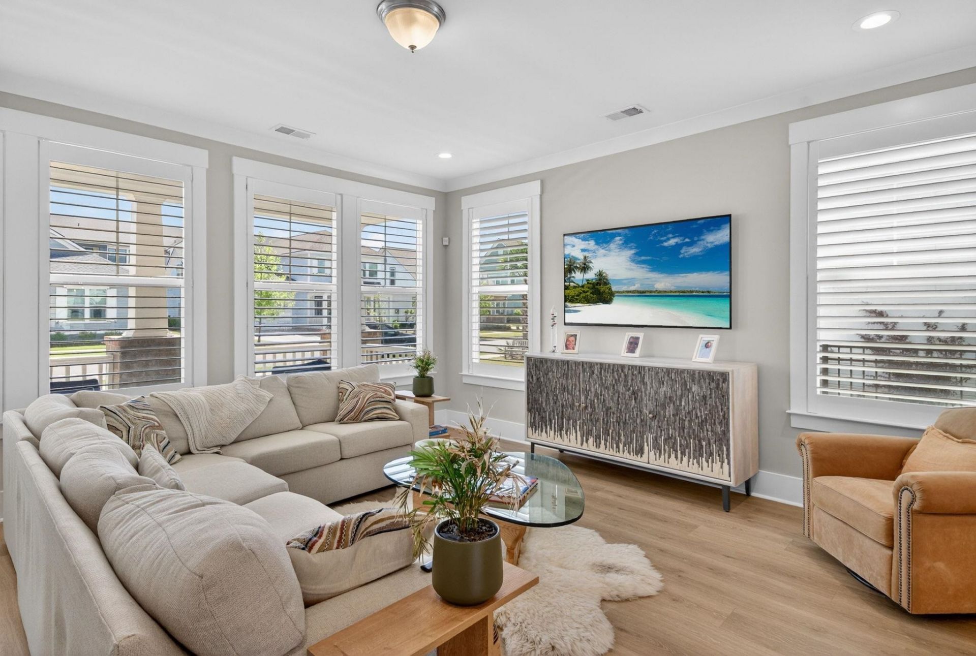 234 Delano Way Photo 6