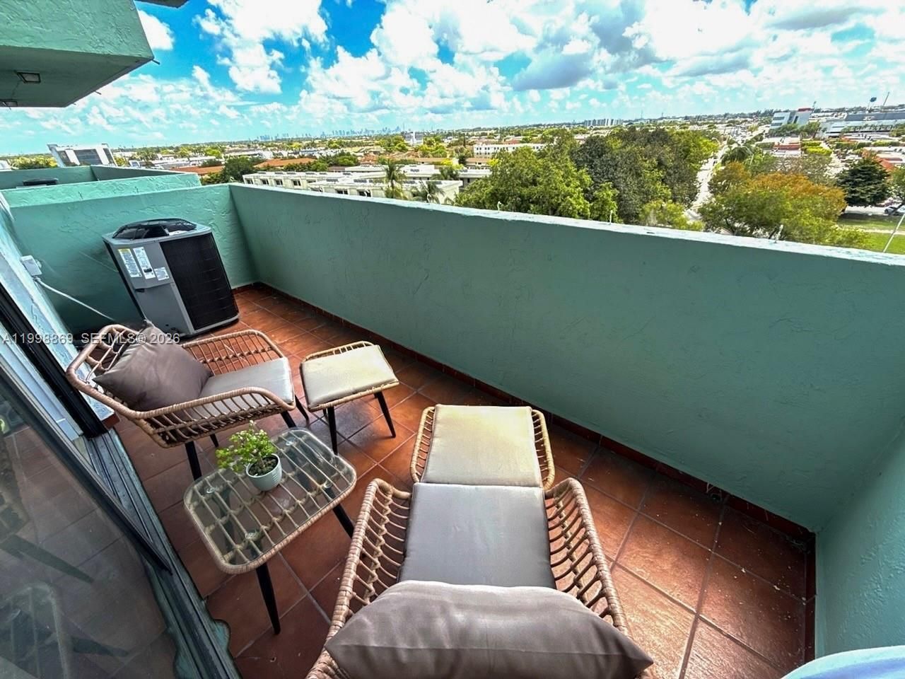 1825 W 44th Pl, Unit 808, Hialeah, FL 33012 Photo