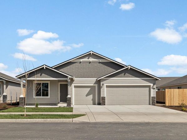 4174 SW Pumice Avenue, Unit 70, Redmond, OR 97756